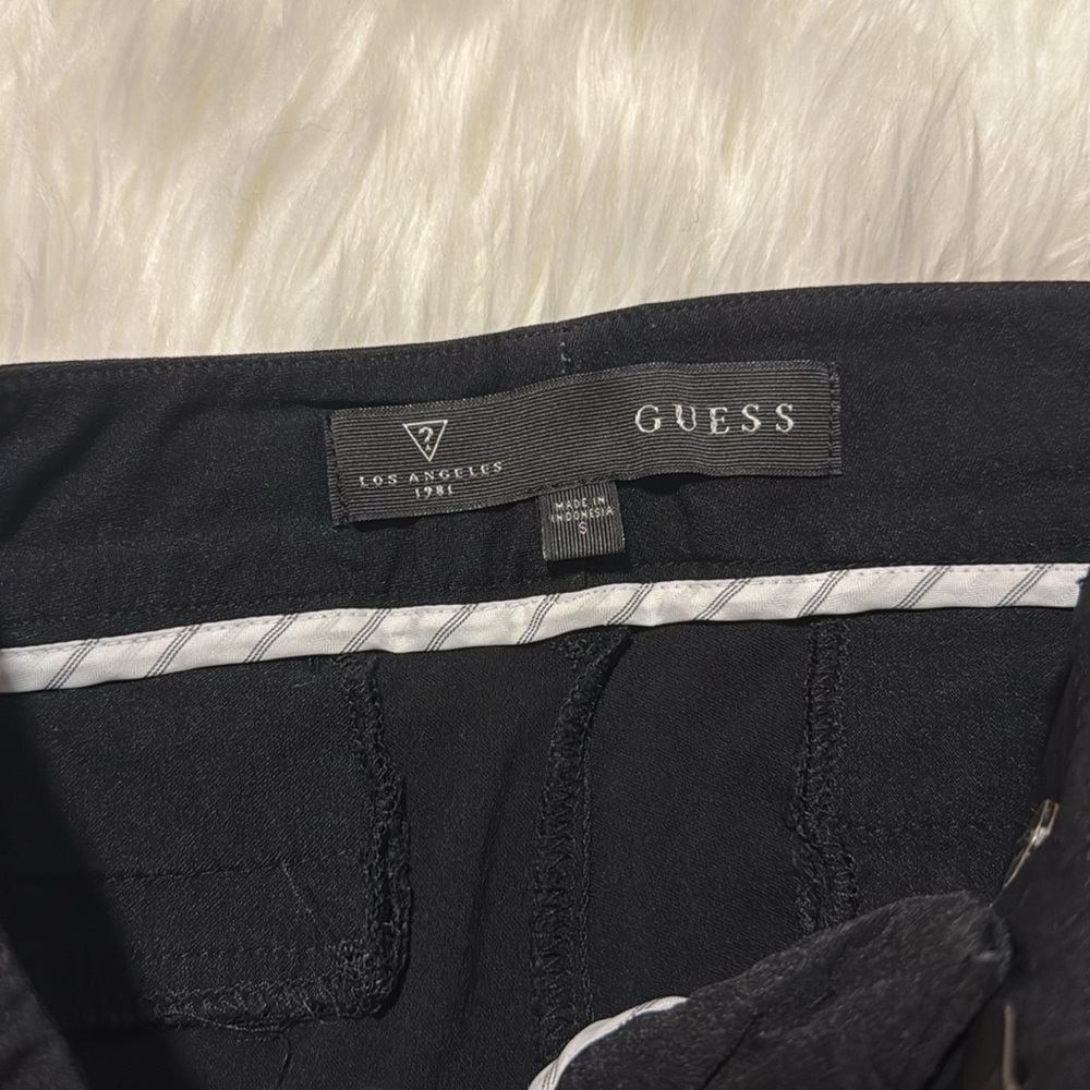 GUESS Women's Black Shorts - Picture 2 of 7
